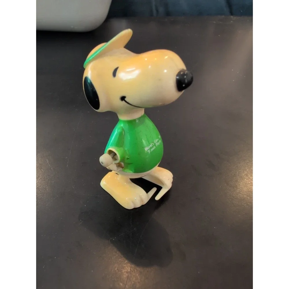 Vintage Aviva Ent. Inc. Peanuts Wind-Up Snoopy Toy 1958/1966